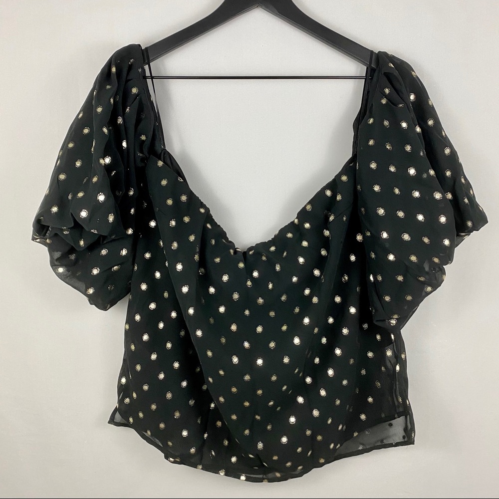 Romeo & Juliet Couture Off the Shoulder Top